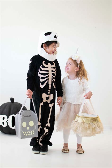 Size: OS (Girl) <strong>Pottery Barn</strong>. . Pottery barn halloween costumes
